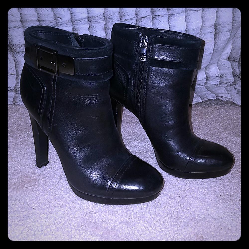 Tory burch booties